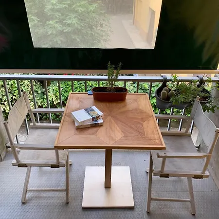 Very Comfortable Loft Design Mid-century Center Lejlighed