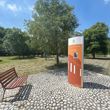 Design Loft - Quiet Near Policlinico Modena Center Апартаменты *
