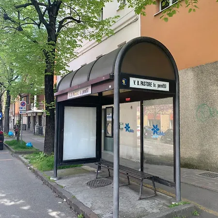 Very Comfortable Loft Design Mid-century Center Apartmán