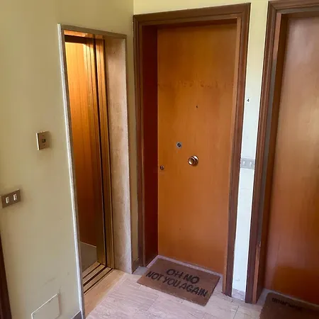 Апартаменты Design Loft - Quiet Near Policlinico Modena Center